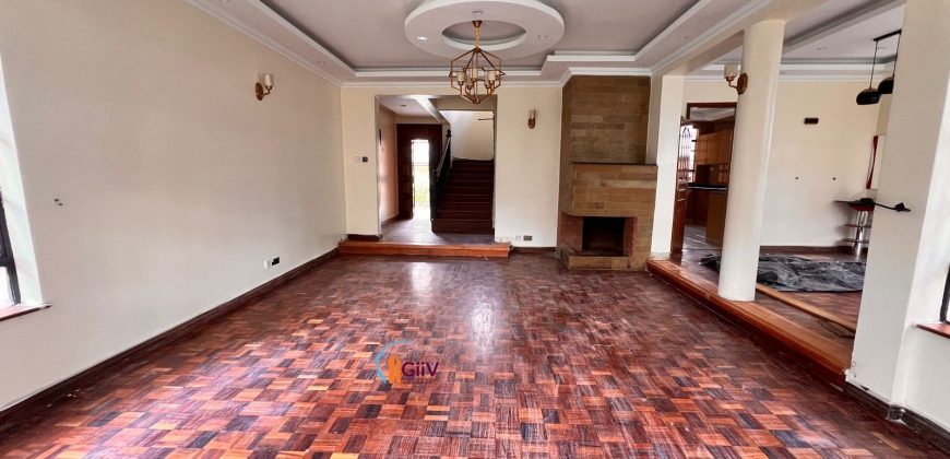 Newly Renovated 5 Bedroom Townhouse