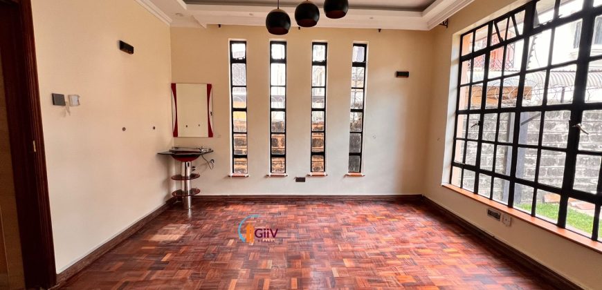 Newly Renovated 5 Bedroom Townhouse
