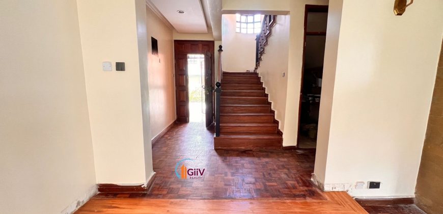 Newly Renovated 5 Bedroom Townhouse