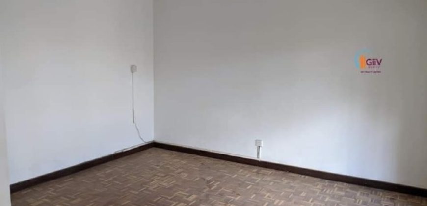 Pet friendly 3bedroom maisonettes and study room