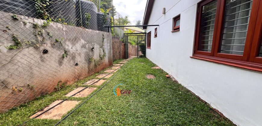 KYUNA; 2 Bedroom furnished cottage with a private outdoor space.