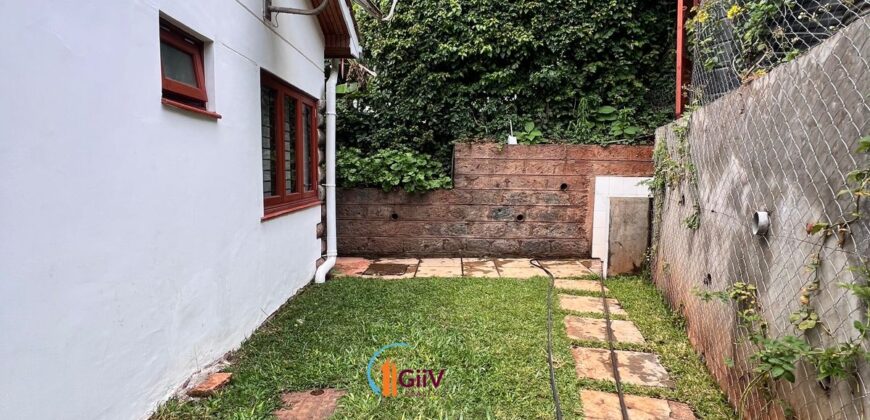 KYUNA; 2 Bedroom furnished cottage with a private outdoor space.