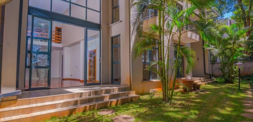 Westlands; Lavish 3 Bedroom Duplex Apartments near ABC
