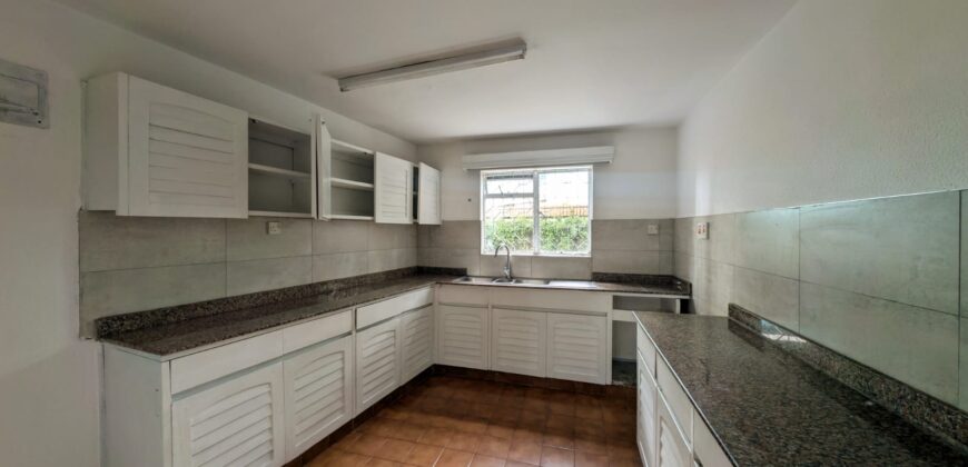 STATE HOUSE ROAD(ARBORETUM); 3 Bedroom unfurnished duplex garden Apartment.