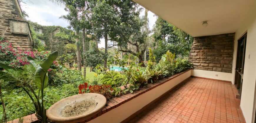 STATE HOUSE ROAD(ARBORETUM); 3 Bedroom unfurnished duplex garden Apartment.