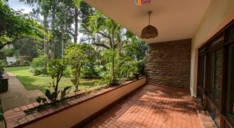 STATE HOUSE ROAD(ARBORETUM); 3 Bedroom unfurnished duplex garden Apartment.