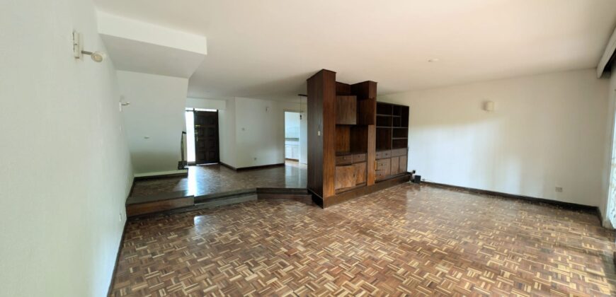 STATE HOUSE ROAD(ARBORETUM); 3 Bedroom unfurnished duplex garden Apartment.