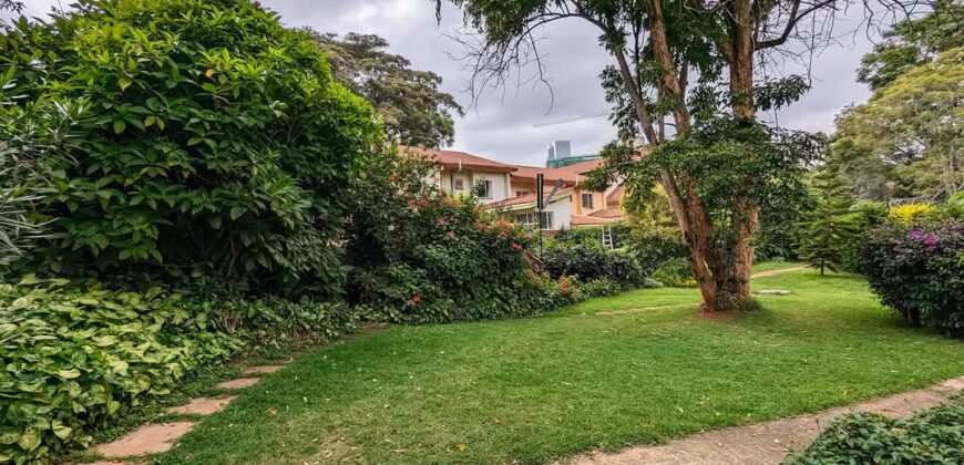 Riverside; 4 BR Maisonette to Let